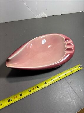Vintage Ceramic Ashtray Mid Century Modern - Made In USA. excellent used